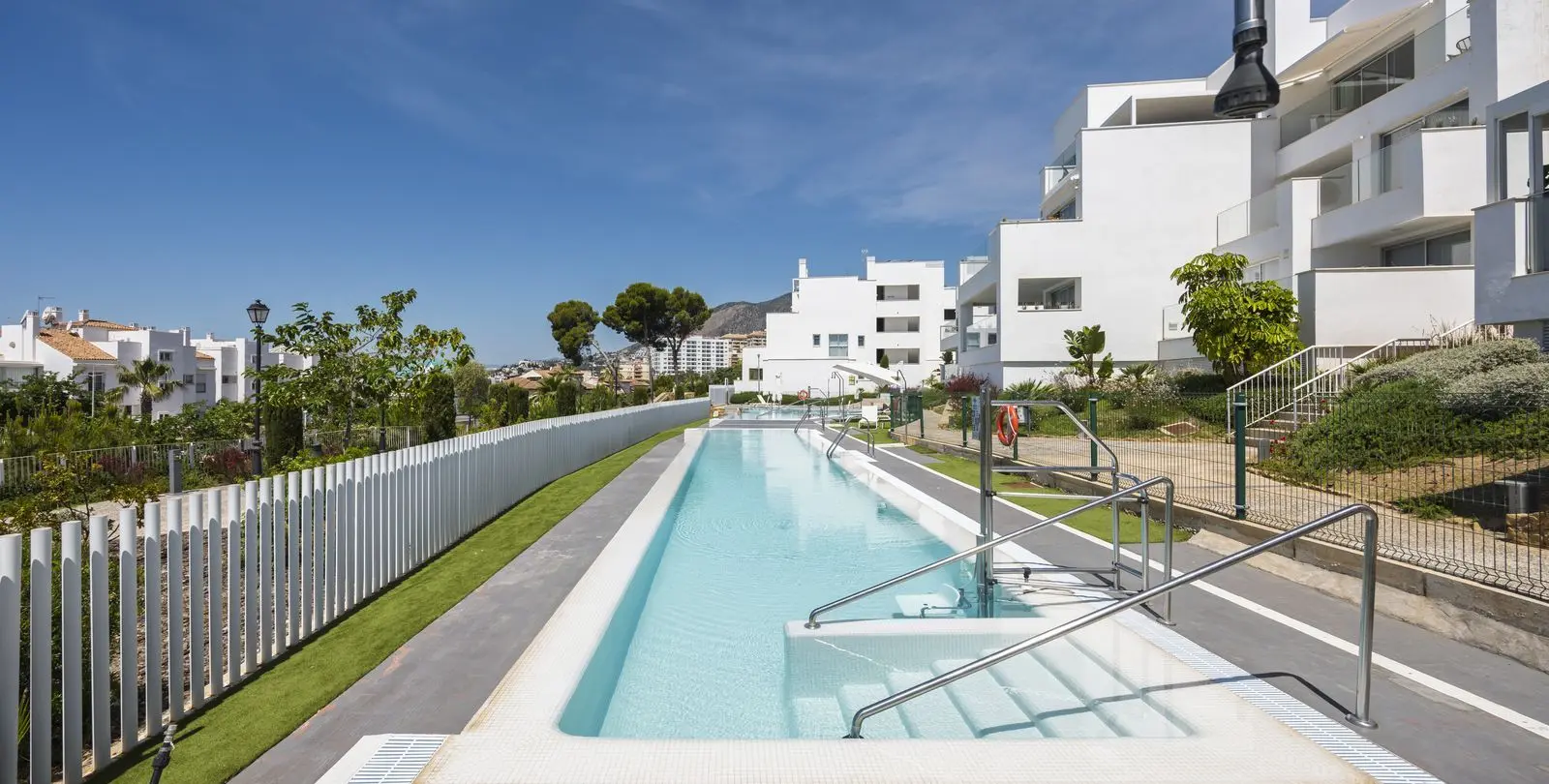 Sale of ground floor apartment in Benalmadena Costa 28
