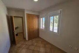 Image 4 thumb