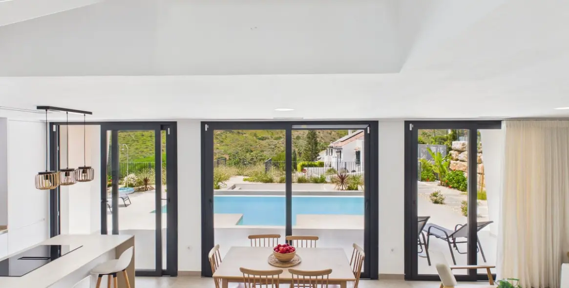 Venta de villa independiente en La Duquesa 3