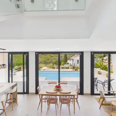 Sale of detached villa in La Duquesa