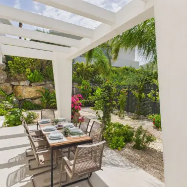 Sale of detached villa in La Duquesa