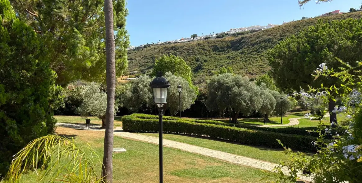 Venta de villa independiente en La Duquesa 54