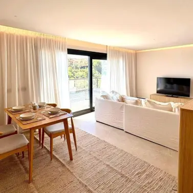 Sale of penthouse duplex in Nueva Andalucía