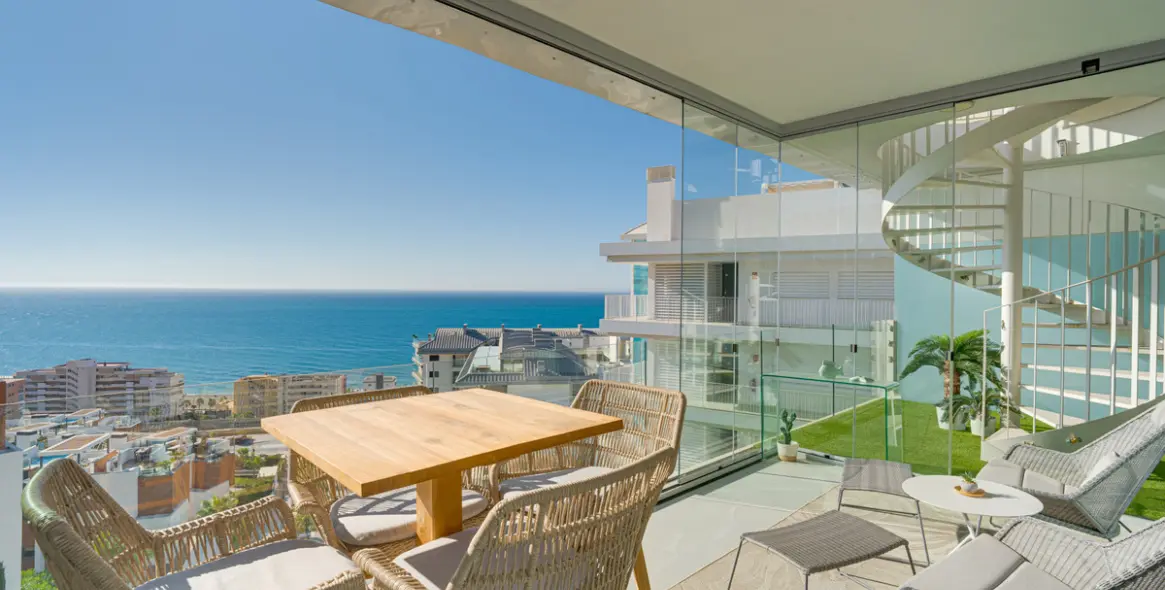 Sale of penthouse duplex in Fuengirola 1