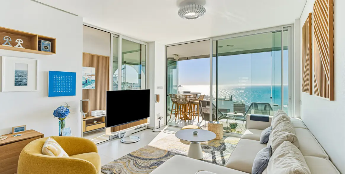 Sale of penthouse duplex in Fuengirola 7