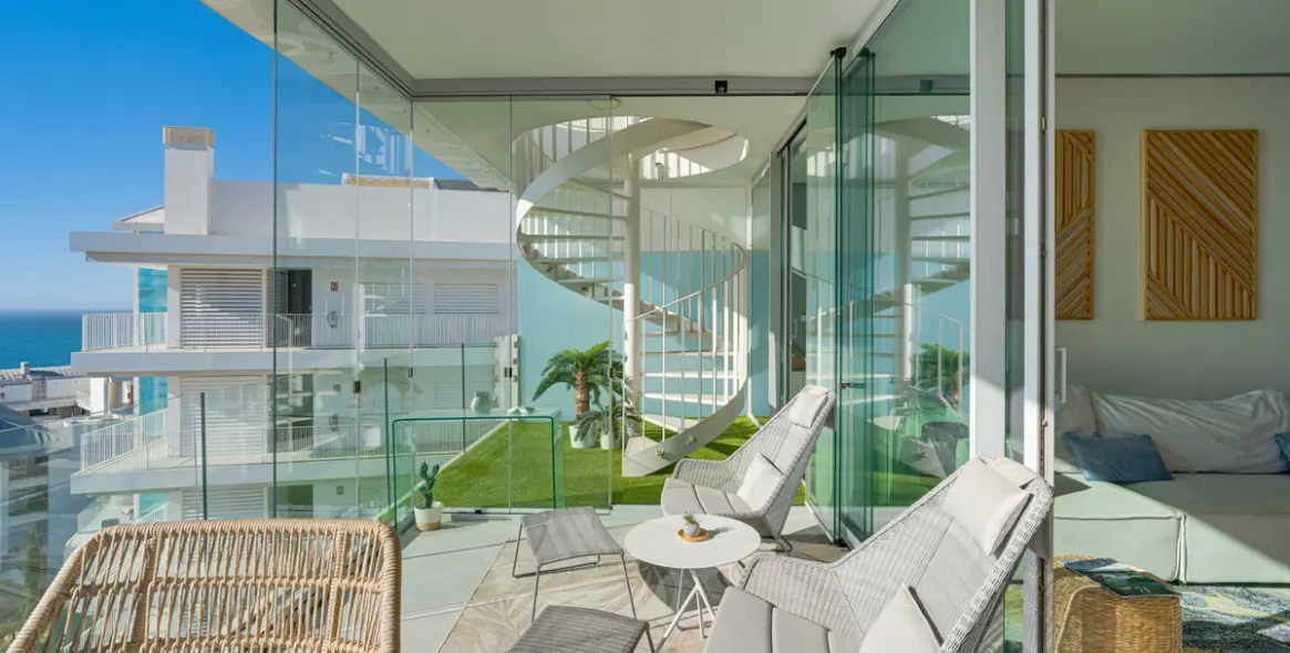 Sale of penthouse duplex in Fuengirola 18
