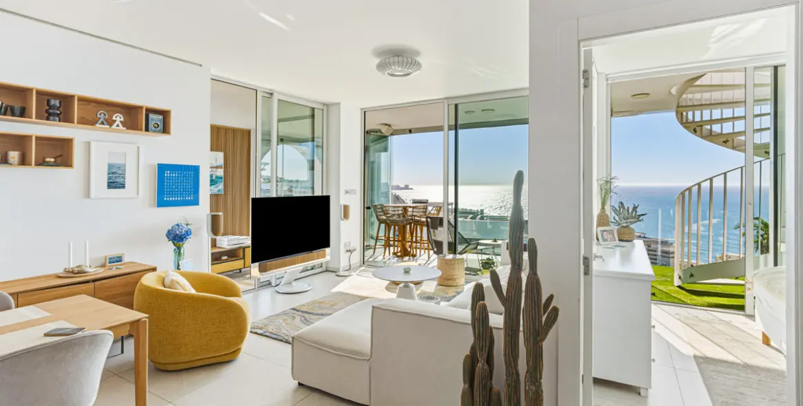 Sale of penthouse duplex in Fuengirola 29