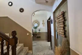Image 6 thumb
