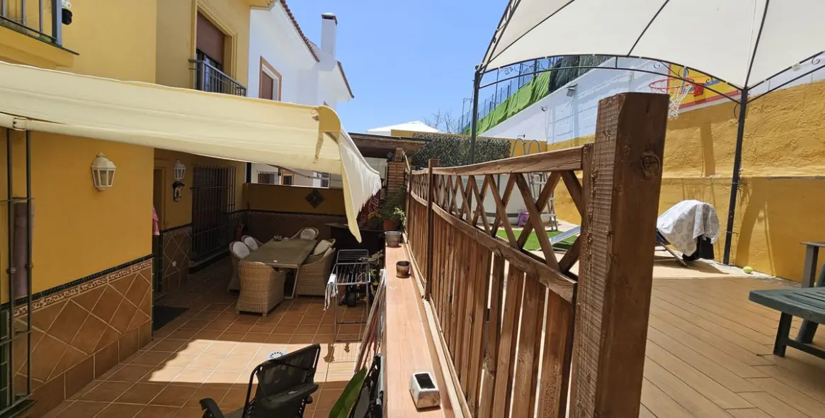 Venta de villa independiente en Los Pacos 24