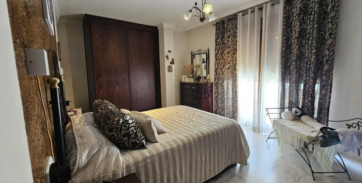 Venta de villa independiente en Los Pacos 37