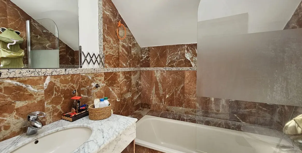 Venta de villa independiente en Los Pacos 54