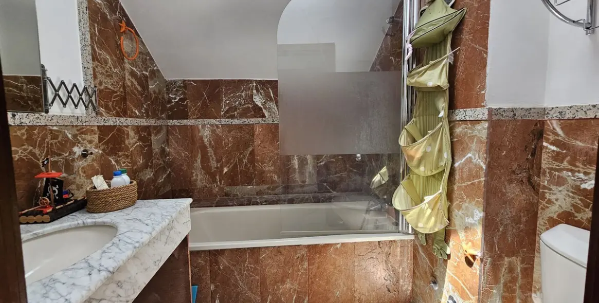 Venta de villa independiente en Los Pacos 60