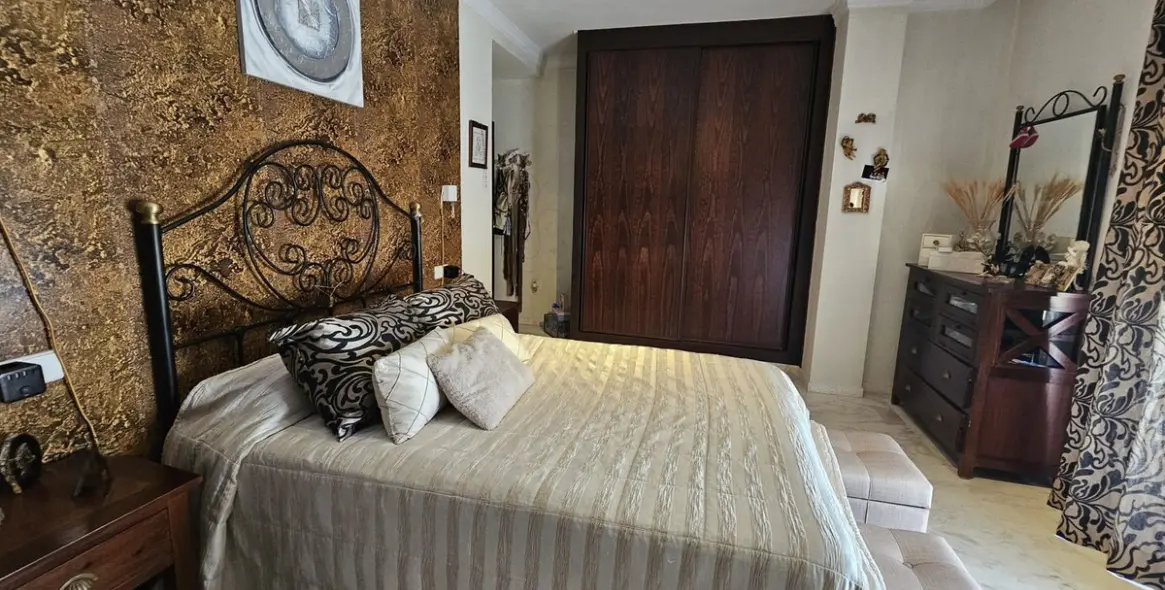 Venta de villa independiente en Los Pacos 67