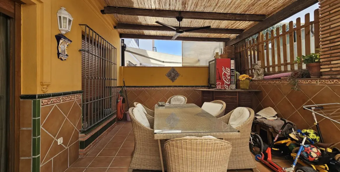 Venta de villa independiente en Los Pacos 68