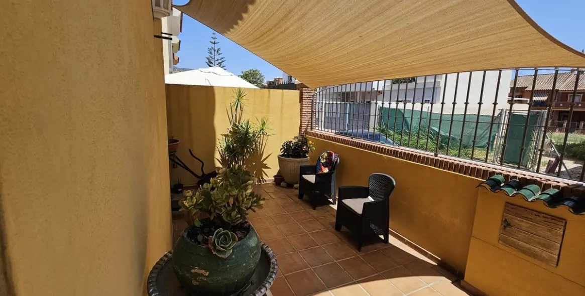Venta de villa independiente en Los Pacos 99