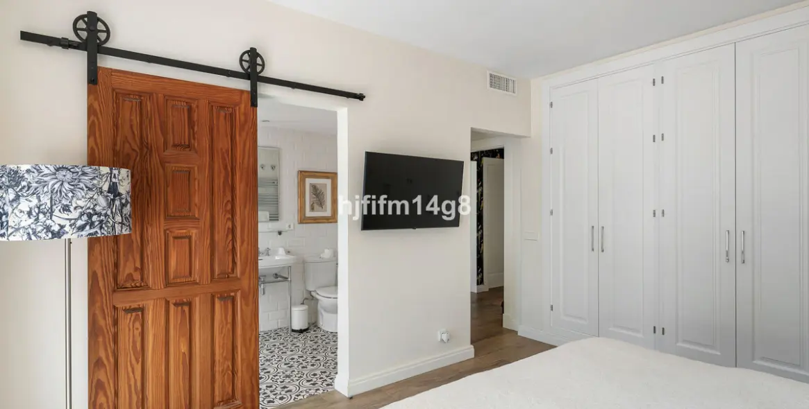 Venta de villa independiente en Estepona 17