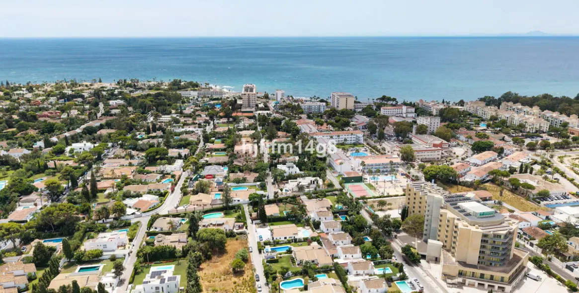 Venta de villa independiente en Estepona 29