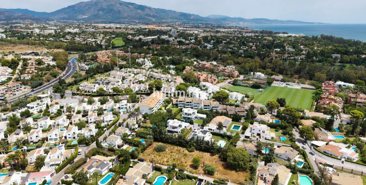 Venta de villa independiente en Estepona 30