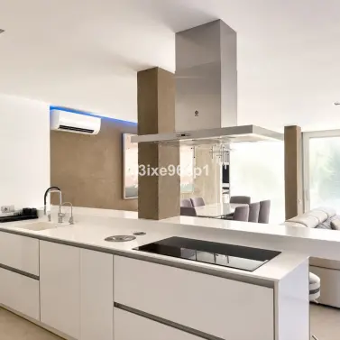 Sale of semi-detached house in Nueva Andalucía