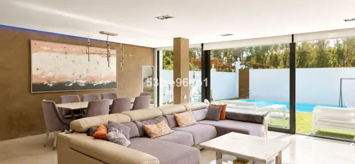 Sale of semi-detached house in Nueva Andalucía 4