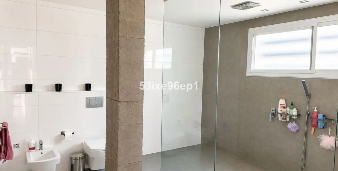 Venta de casa pareada en Nueva Andalucía 10
