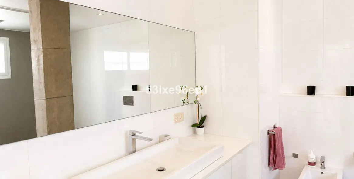 Venta de casa pareada en Nueva Andalucía 11