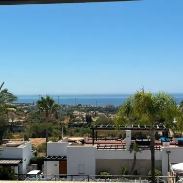 Sale of townhouse in Santa Clara