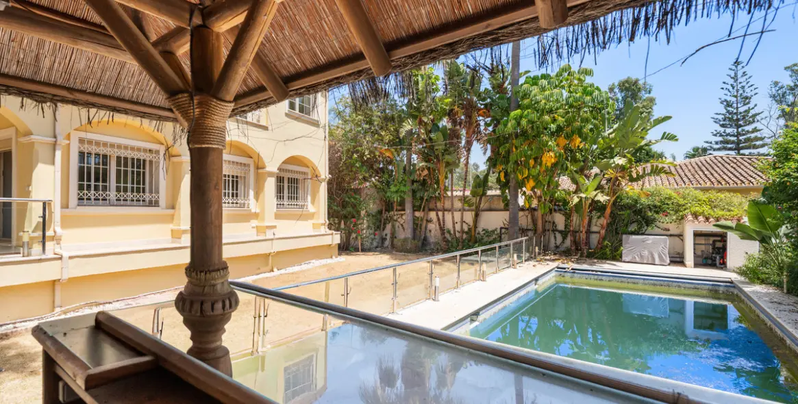 Venta de villa independiente en Cortijo Blanco 5
