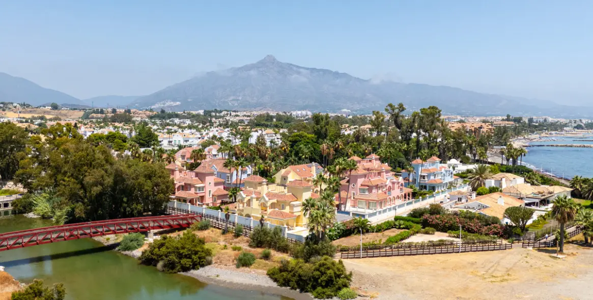 Venta de villa independiente en Cortijo Blanco 51