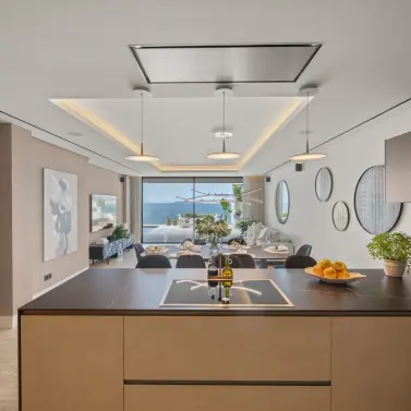 Sale of middle floor apartment in Estepona
