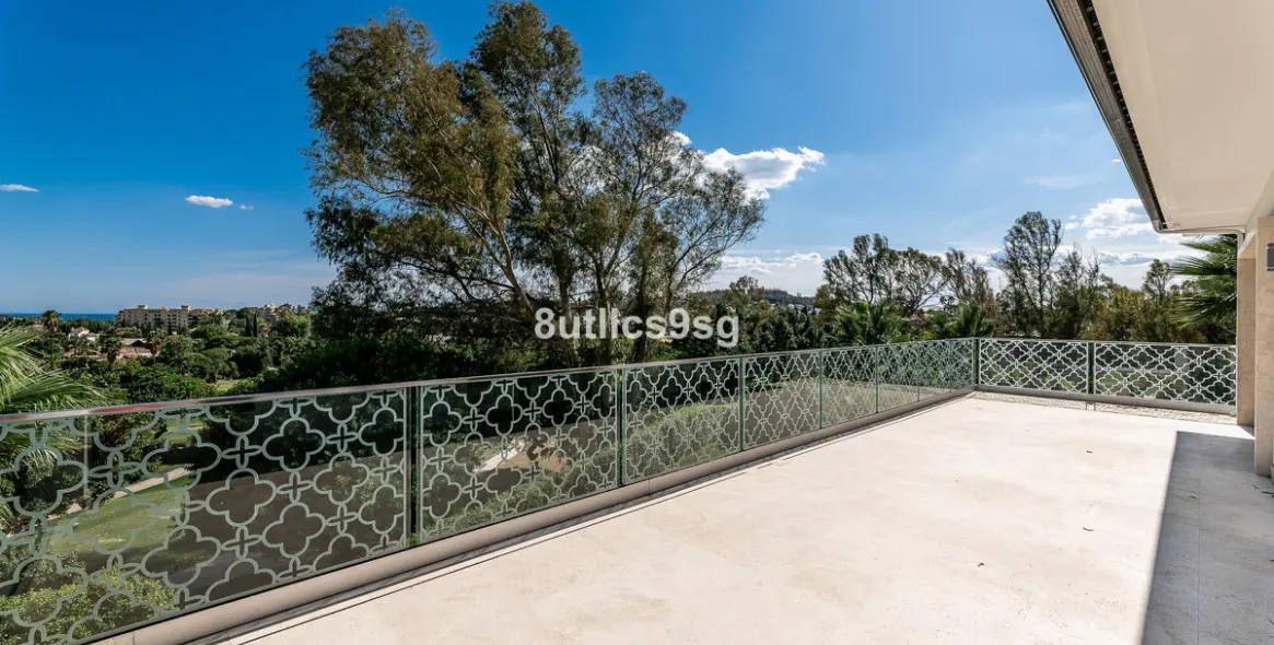 Venta de villa independiente en Nueva Andalucía 10