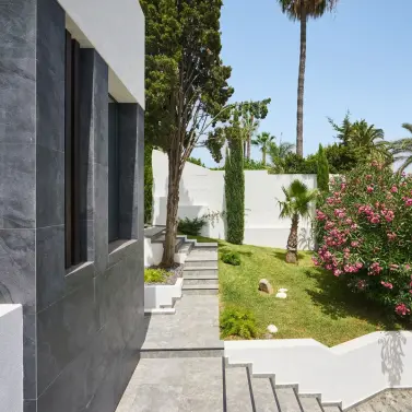Sale of detached villa in Sierra Blanca