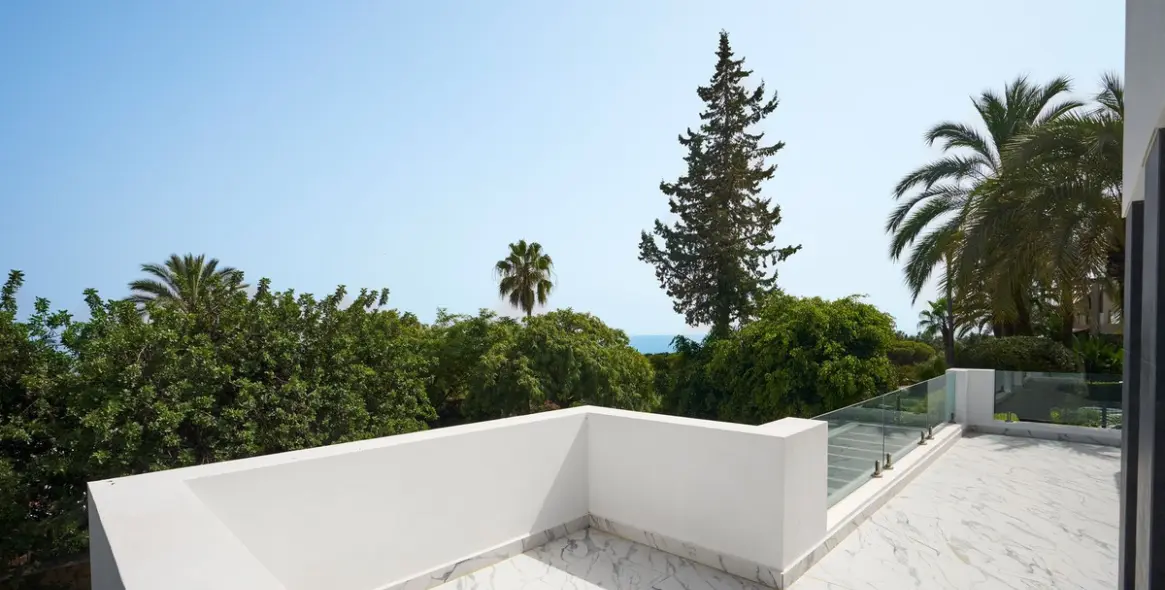 Venta de villa independiente en Sierra Blanca 10