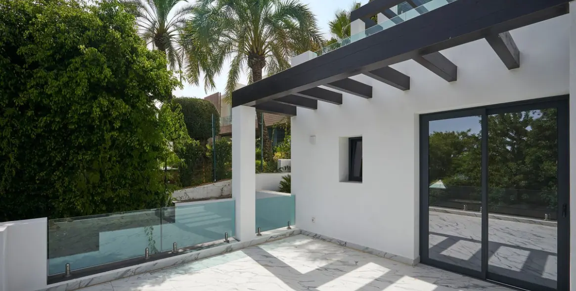 Venta de villa independiente en Sierra Blanca 14