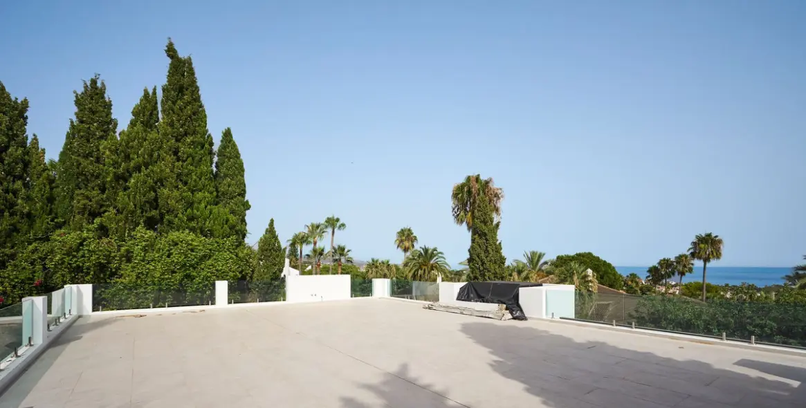 Venta de villa independiente en Sierra Blanca 17
