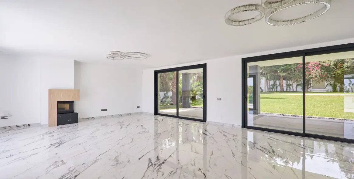 Venta de villa independiente en Sierra Blanca 20