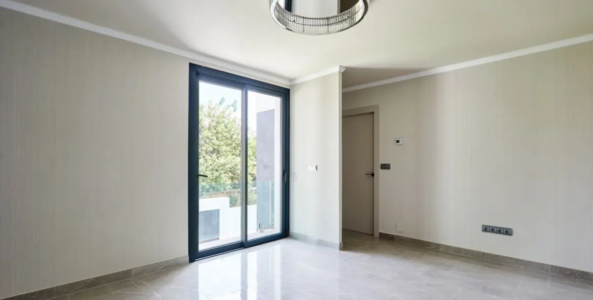 Venta de villa independiente en Sierra Blanca 32