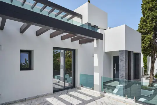 Image 13 thumb