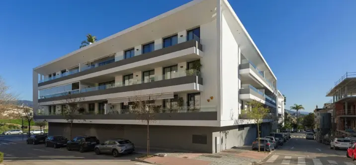 Venta de apartamento en planta media en San Pedro de Alcántara 0