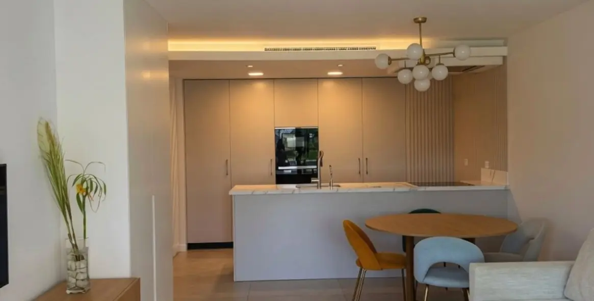 Venta de apartamento en planta media en San Pedro de Alcántara 2