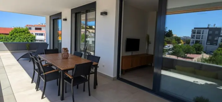Venta de apartamento en planta media en San Pedro de Alcántara 2