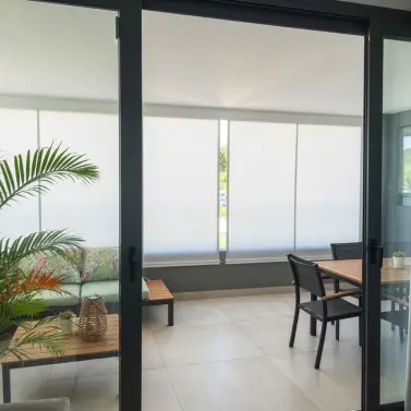 Venta de apartamento en planta media en San Pedro de Alcántara