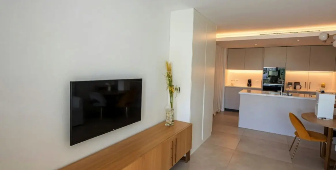 Venta de apartamento en planta media en San Pedro de Alcántara 6