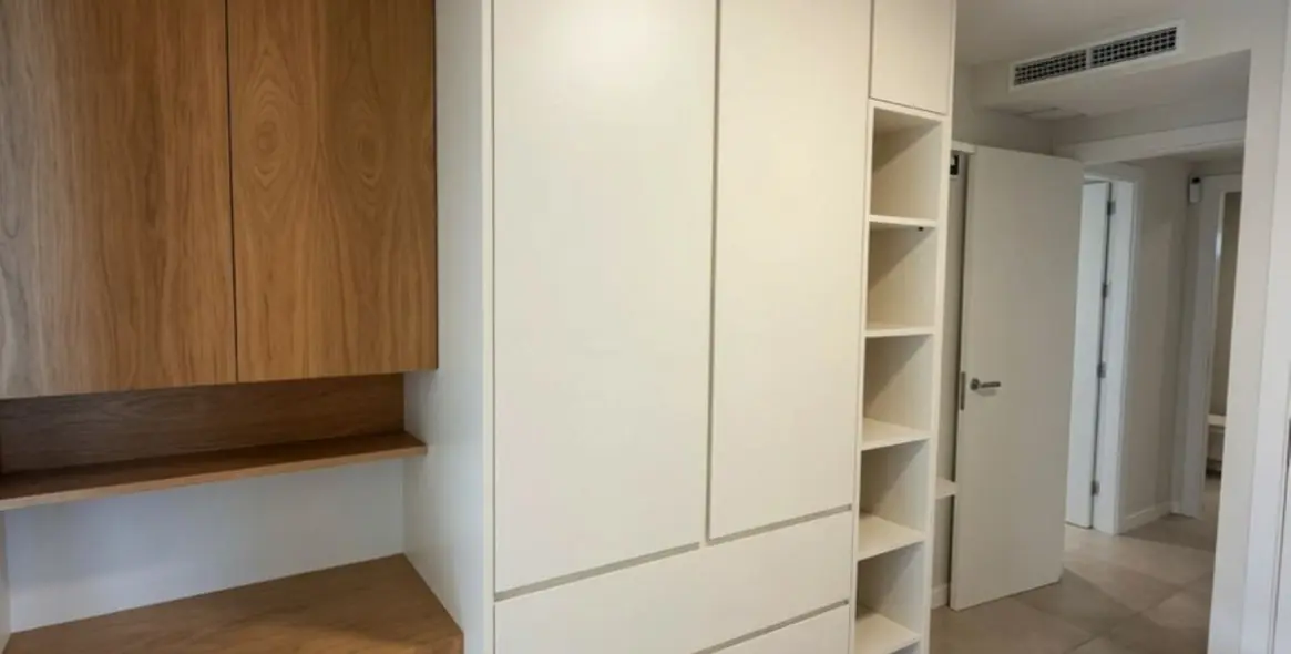 Venta de apartamento en planta media en San Pedro de Alcántara 13