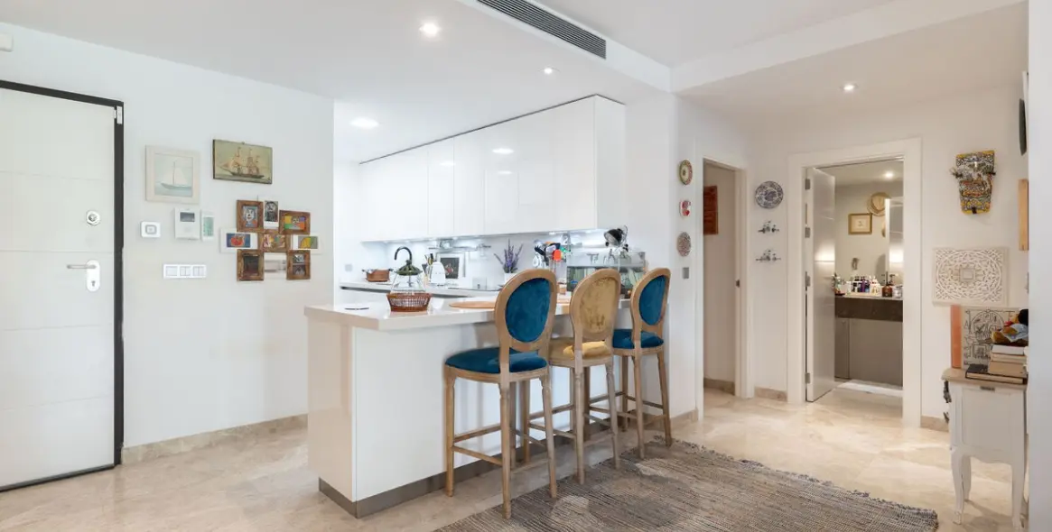 Venta de apartamento en planta baja en Nueva Andalucía 2