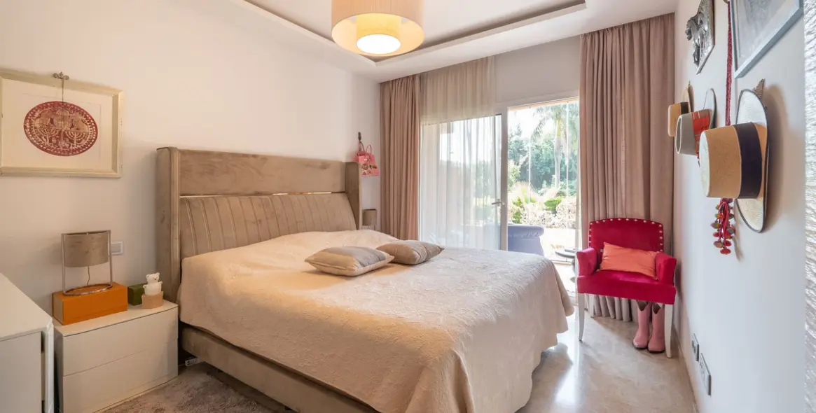 Venta de apartamento en planta baja en Nueva Andalucía 8
