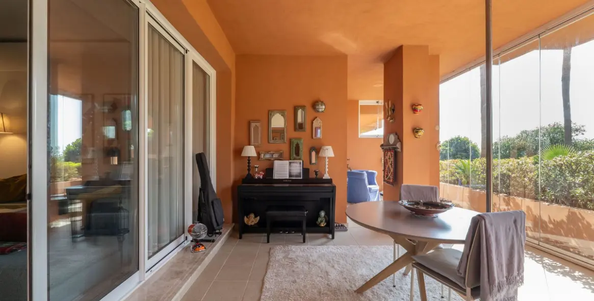 Venta de apartamento en planta baja en Nueva Andalucía 13