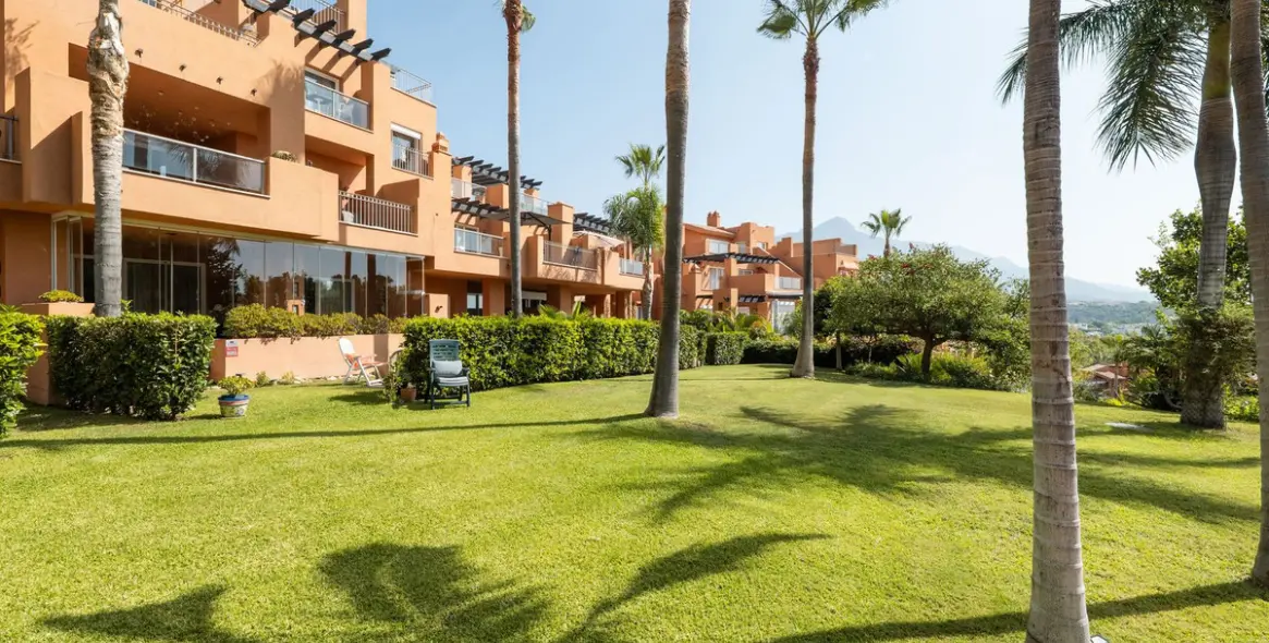 Venta de apartamento en planta baja en Nueva Andalucía 19