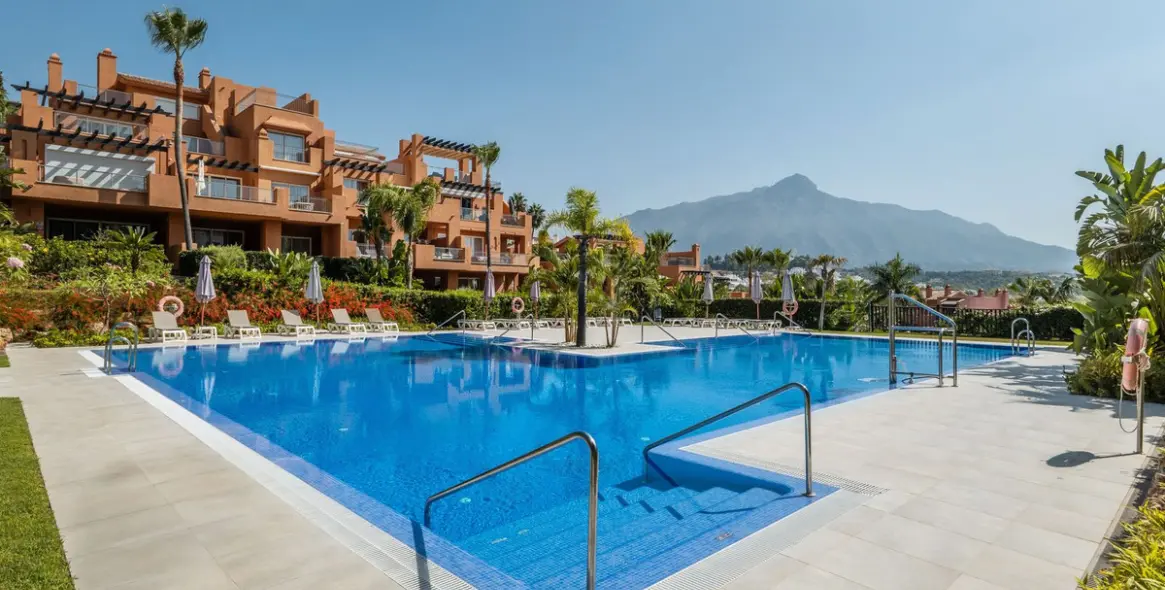 Venta de apartamento en planta baja en Nueva Andalucía 24
