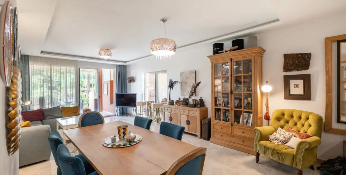Venta de apartamento en planta baja en Nueva Andalucía 27